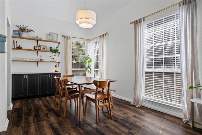 Building Photo - 2712 Big Meadow Dr