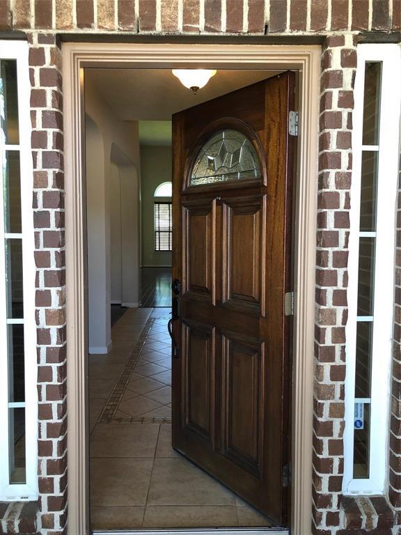 Foto del edificio - 702 Arlington Pointe Dr