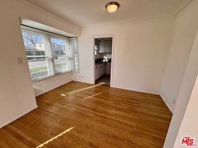 Foto del edificio - 6122 S Fairfax Ave