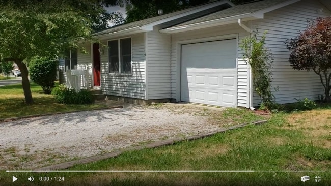 Building Photo - 119 Columbia Dr