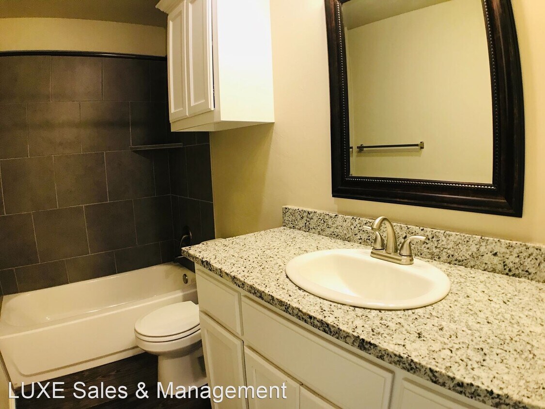 Primary Photo - 3 br, 2 bath House - 595 Washington Ave
