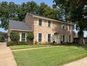 Building Photo - 500 S Dresden Ct