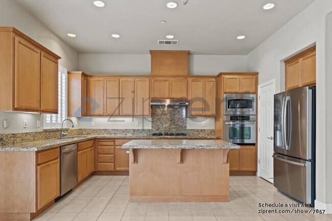 Foto del edificio - 213 Marbella Ln