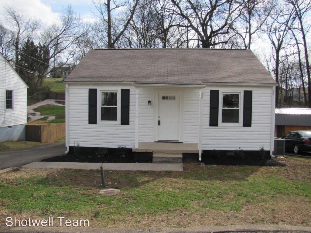 Primary Photo - 2 br, 1 bath House - 216 Wynn Ave.
