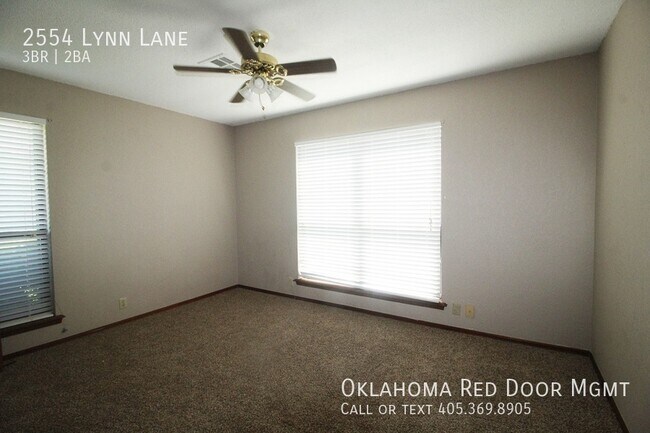 Foto del edificio - Large home for rent NW OKC