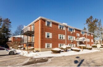 Building Photo - 222 School St