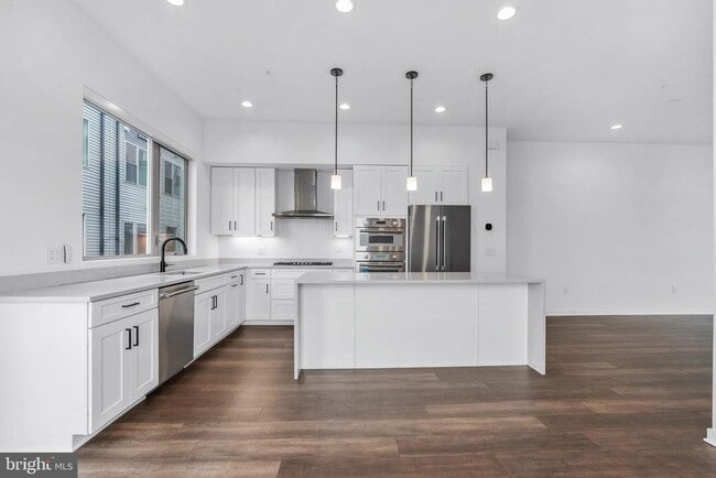 Building Photo - 3212 Evergreen Walk