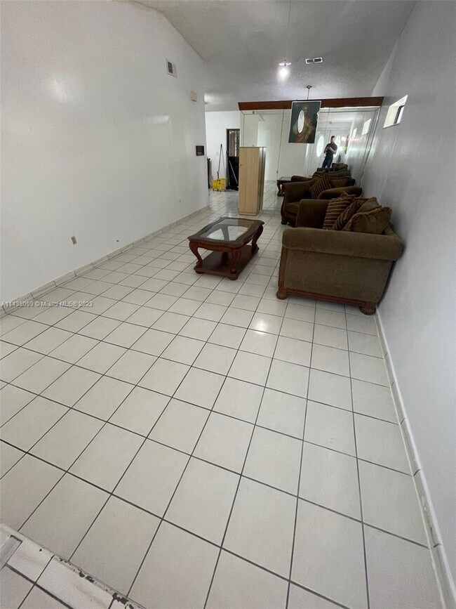 Building Photo - 10399 NW 127th St