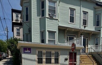 Building Photo - 95 Orange St