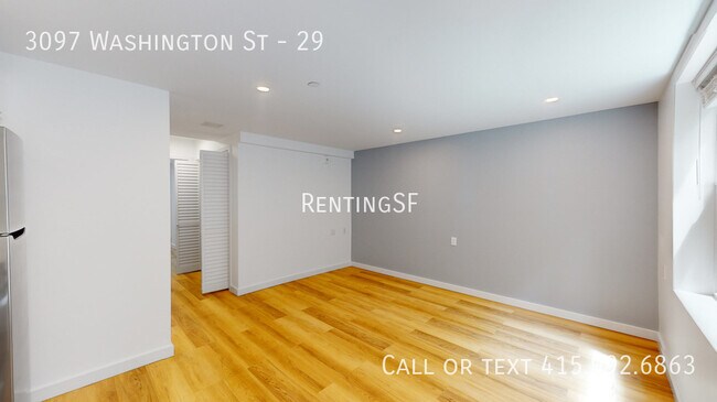 Building Photo - Elegant 1-Bedroom Sanctuary in Coveted Pac...