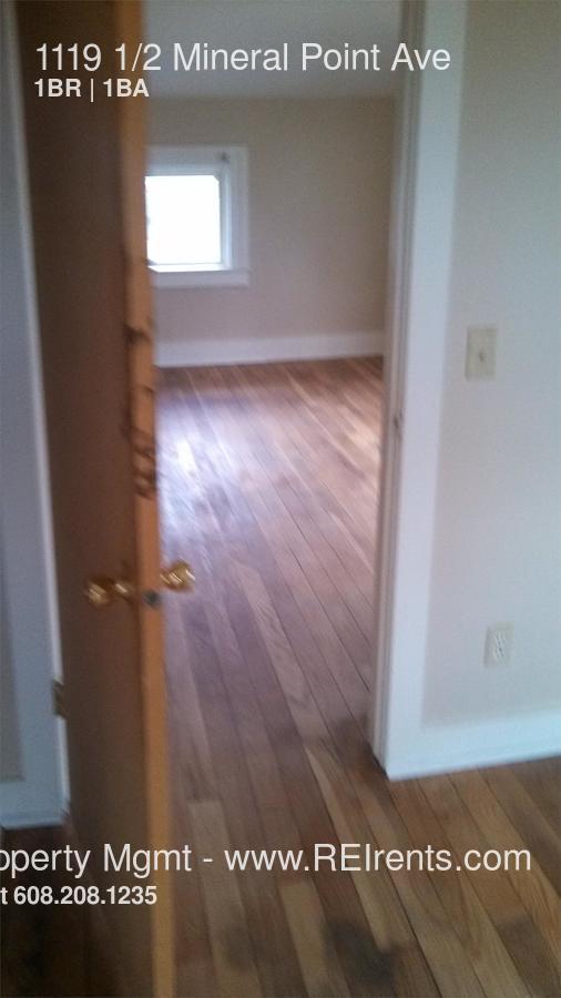 Foto del edificio - 1119 1/2 Mineral Point Ave