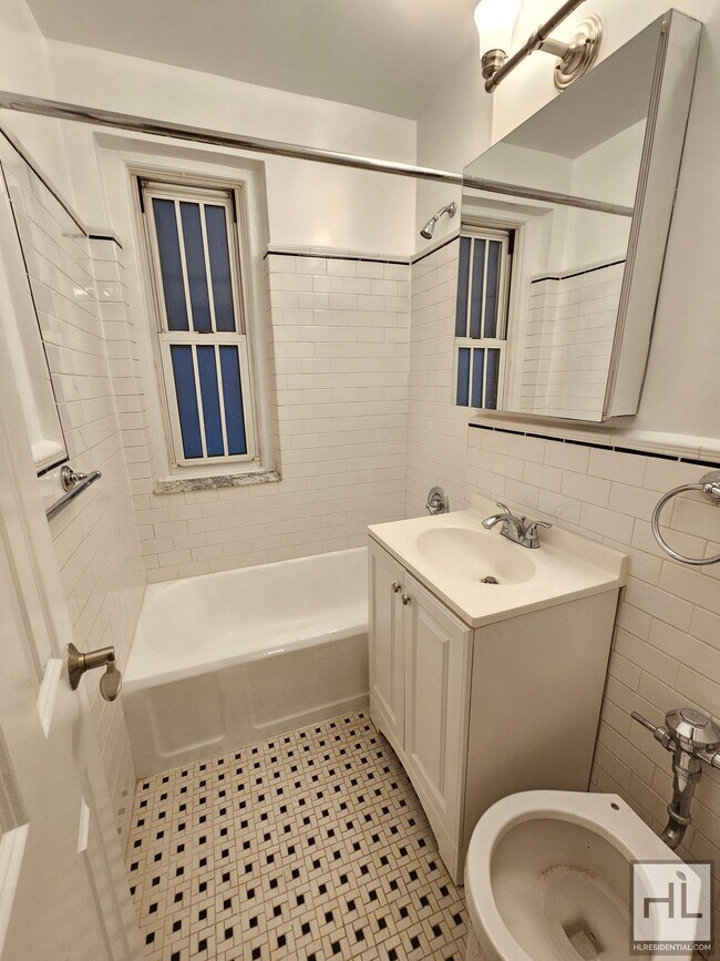 Building Photo - Studio Apartment on Jane Street | 1st Floo...