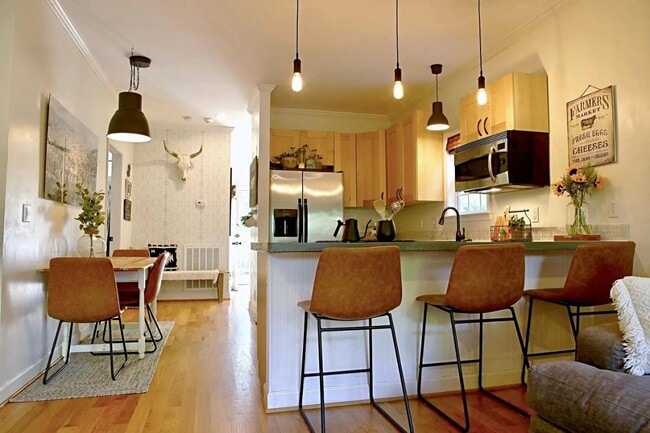 Foto del edificio - 1408 Oakhurst Dr