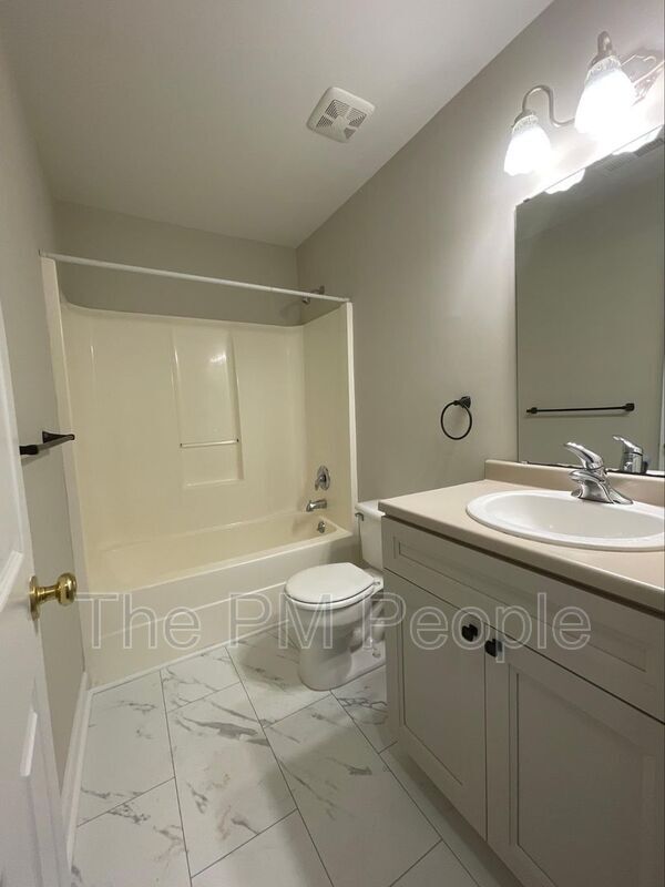 Foto del edificio - 503 Bennett St