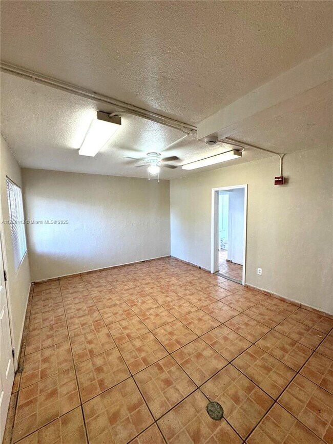 Foto del edificio - 420 NW 10th St
