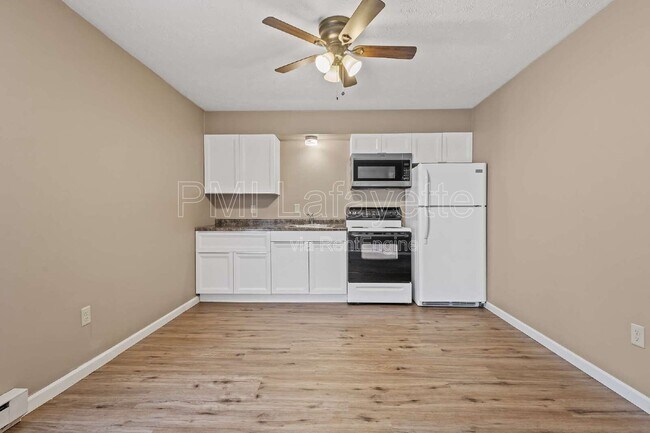 Photo - 206 W Oxford St Apartment