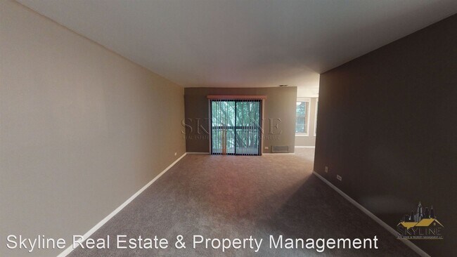 Foto del edificio - 2287 Country Club Dr
