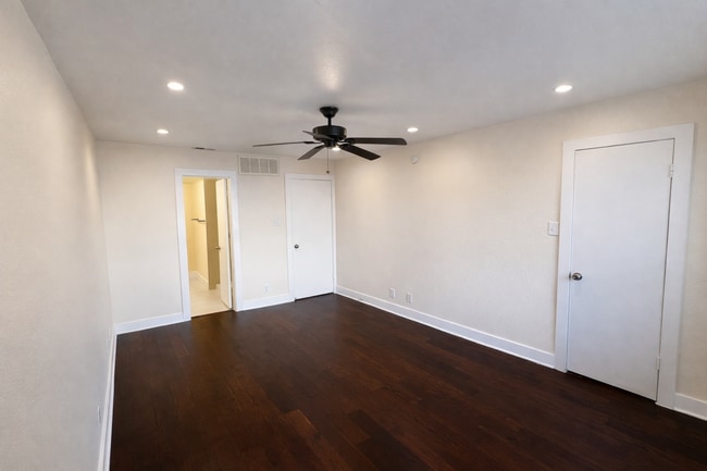 Foto del edificio - 4777 Cedar Springs Rd