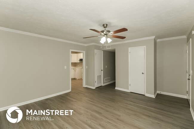 Building Photo - 145 Highland Dr