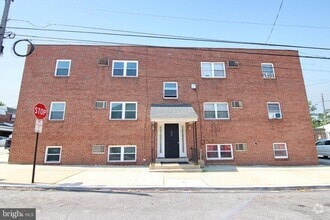 Building Photo - 304 Sixth St