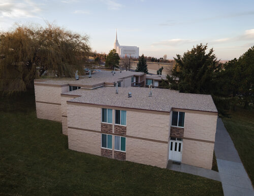 Building Photo - Aspen Village