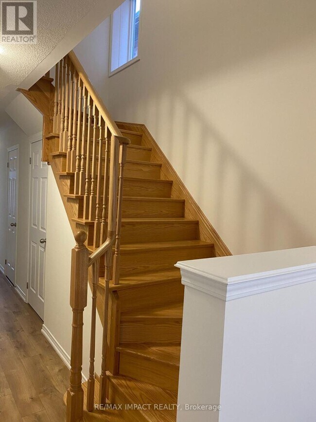 144 Ice Palace Cres, Oshawa (Windfields), ON L1L 0G9 House for Rent