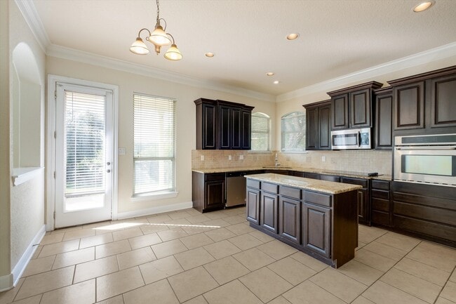 Building Photo - 11122 Cape Primrose