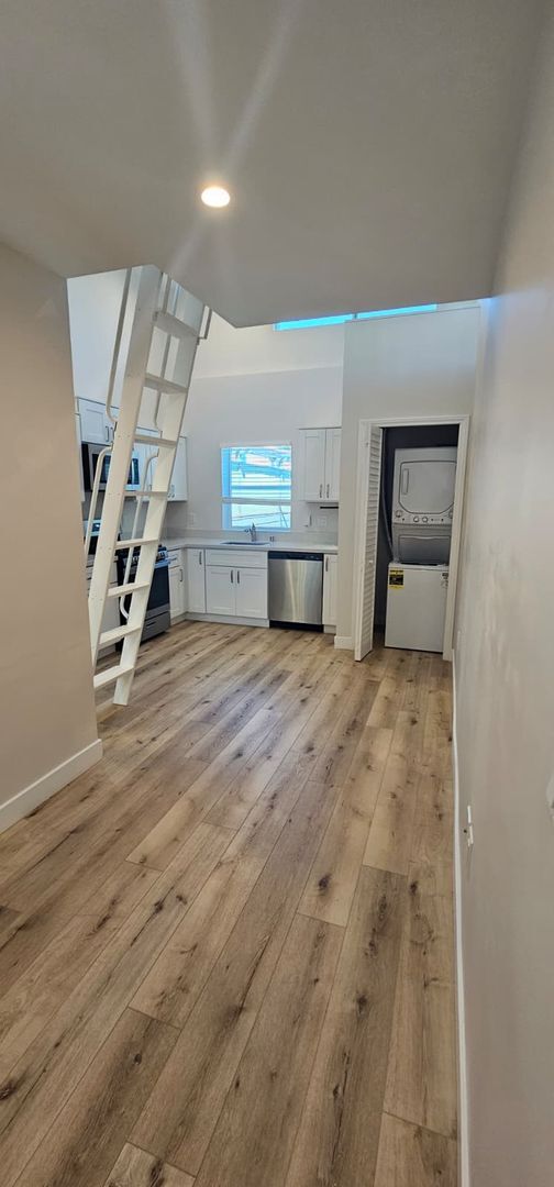 Building Photo - 3613-3617 Alexia Place