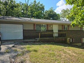 Building Photo - 2805-2807-2807 Fairhaven Dr