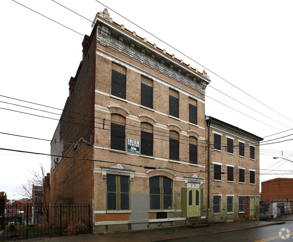 Building Photo - 127-129 E Clifton Ave