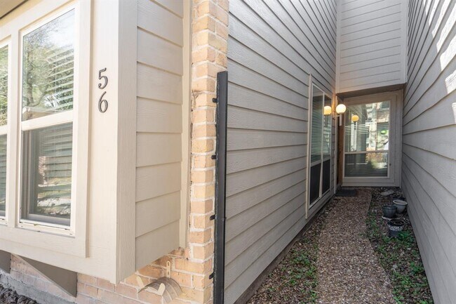 Building Photo - 12625 Memorial Dr