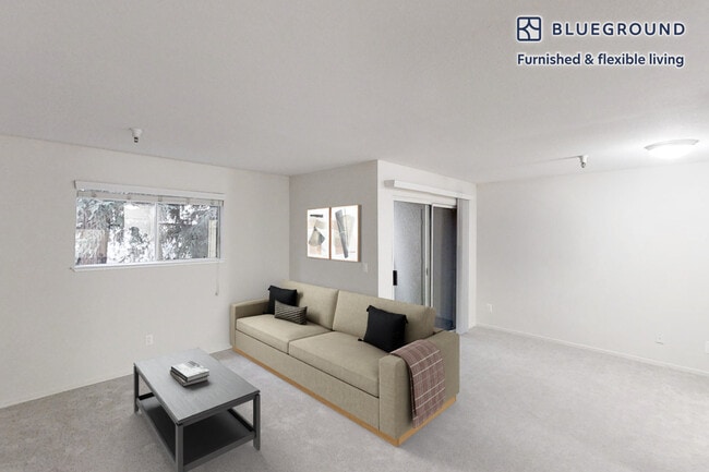 Foto del edificio - 121 Roble Rd