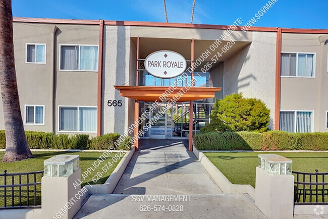 Front Entrance - Park Royale