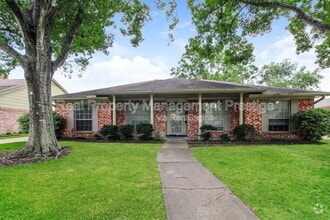Building Photo - 16411 Clearcrest Dr