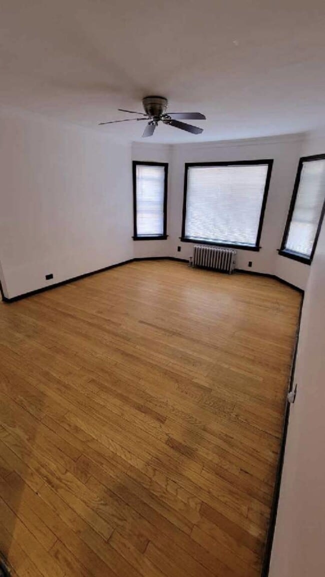 Building Photo - 2709 N Laramie Ave