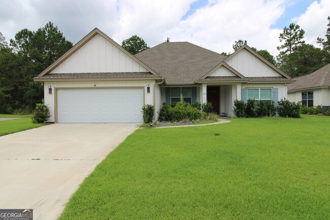 Building Photo - 28 Redington Dr