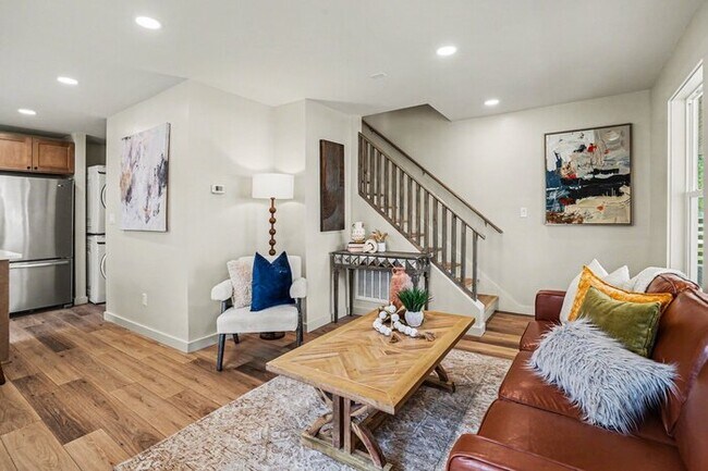 Foto del edificio - 1502 Bryan St