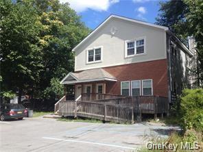 Primary Photo - 227 E Main St