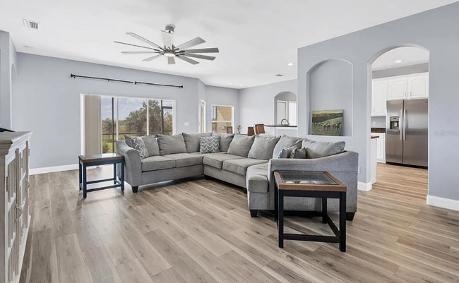 Foto del edificio - 2760 Suncoast Lakes Blvd