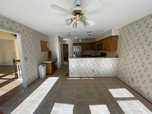 Building Photo - 447 Guilford Cir