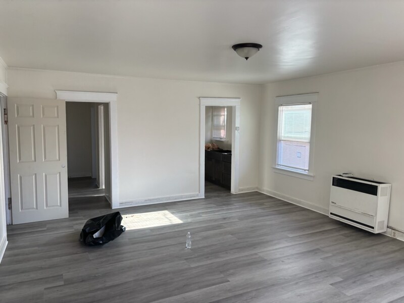 Foto del edificio - 438 E 16th St