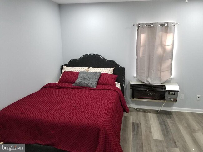 Foto del edificio - 3039 Blackland Ct