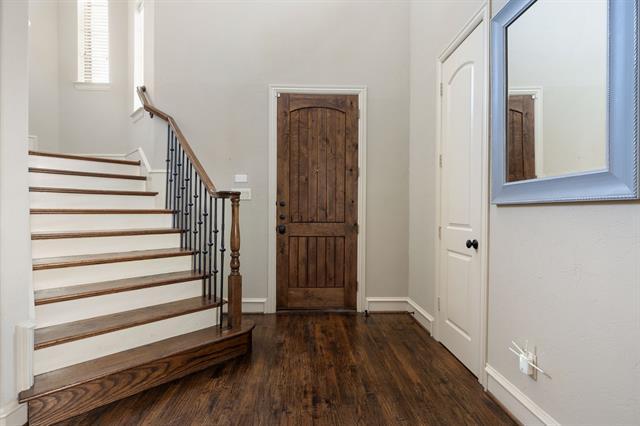 Foto del edificio - 5554 Martel Ave