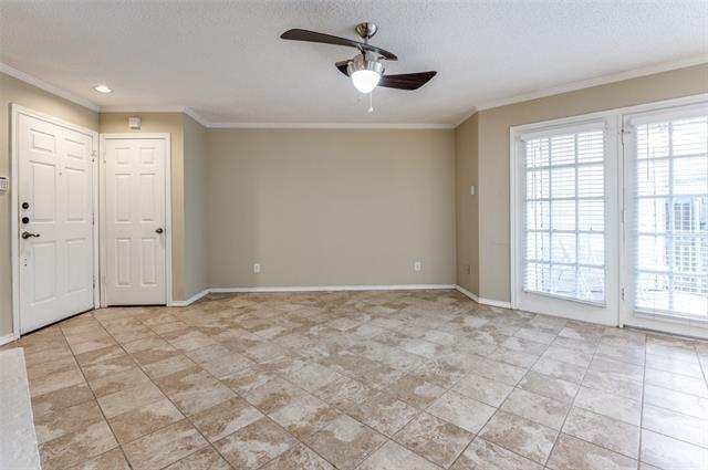 Building Photo - 16301 Ledgemont Ln