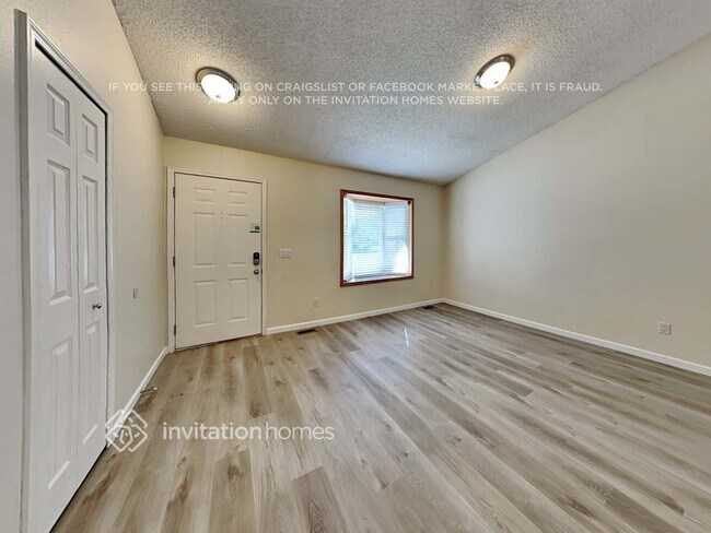 Foto del edificio - 6052 Whetstone Dr