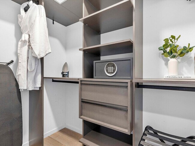 Foto del edificio - 398 NE 5th St