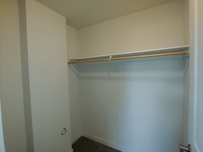 Building Photo - 3 br, 4 bath House - 2837 SW Nevada St