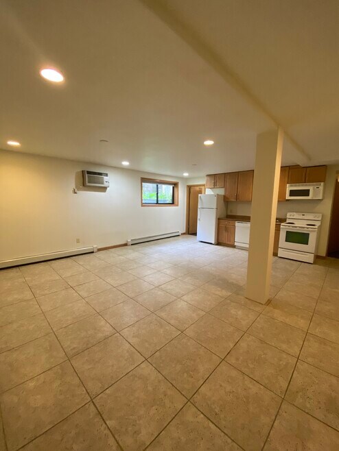 22 N Hancock St