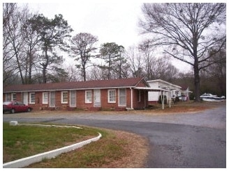 Primary Photo - Peach Apartments