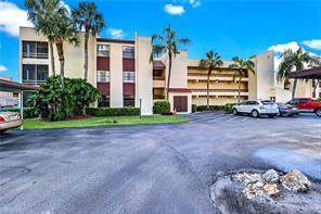 Building Photo - 3635 Boca Ciega Dr